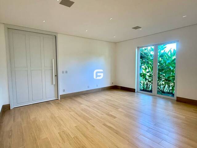 #4 - Casa em condomínio para Venda em Várzea Grande - MT - 3